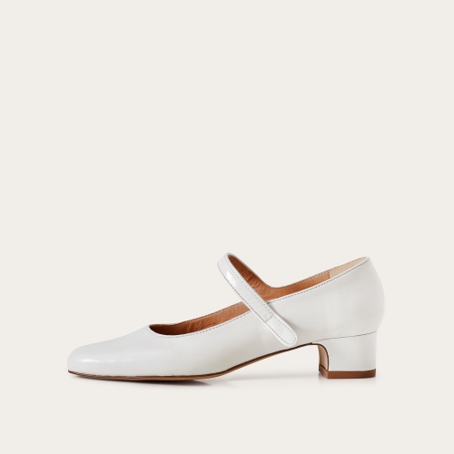 Dora Low Heels, glossy white